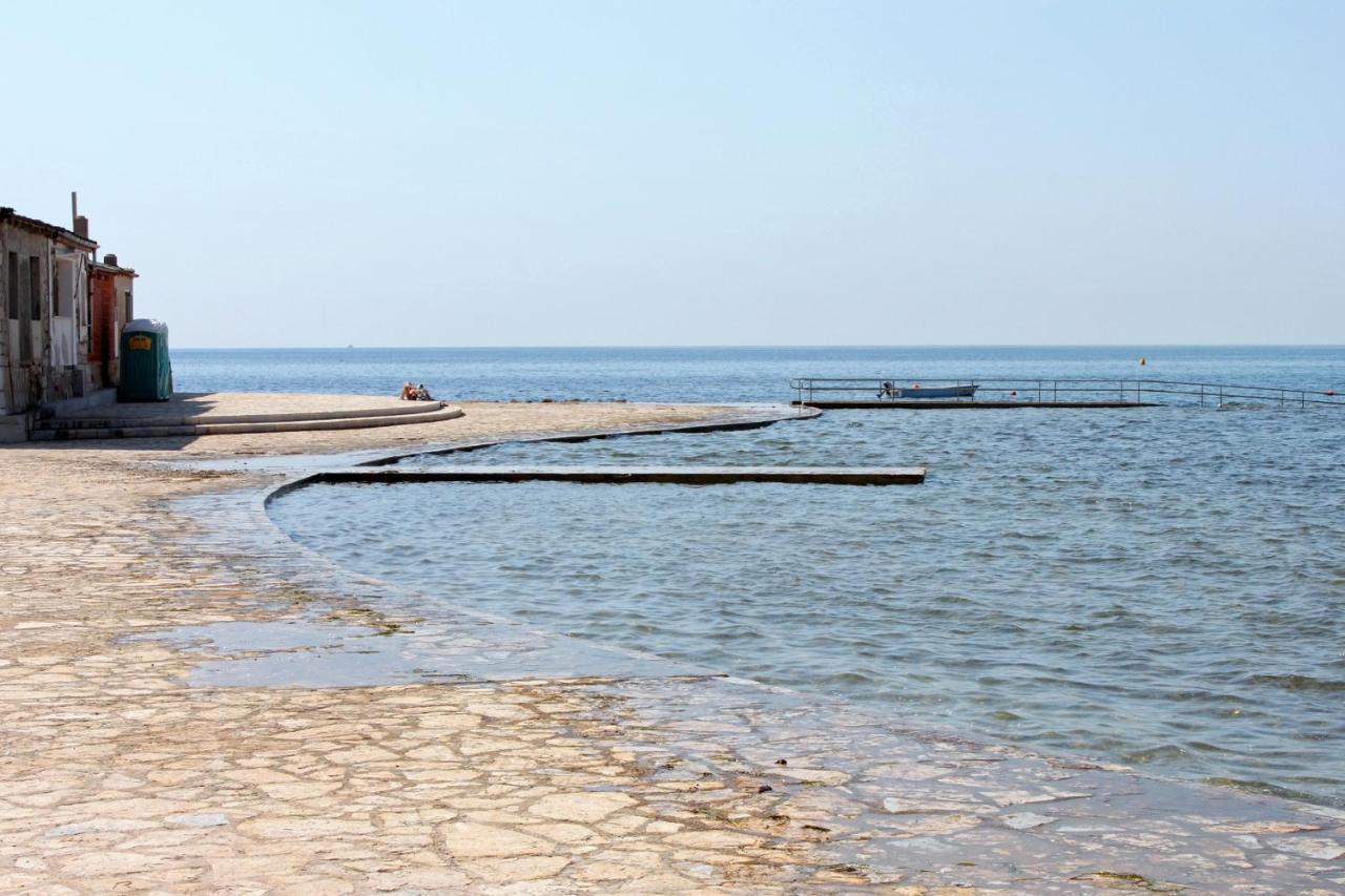 Guest house And By The Sea - 7132