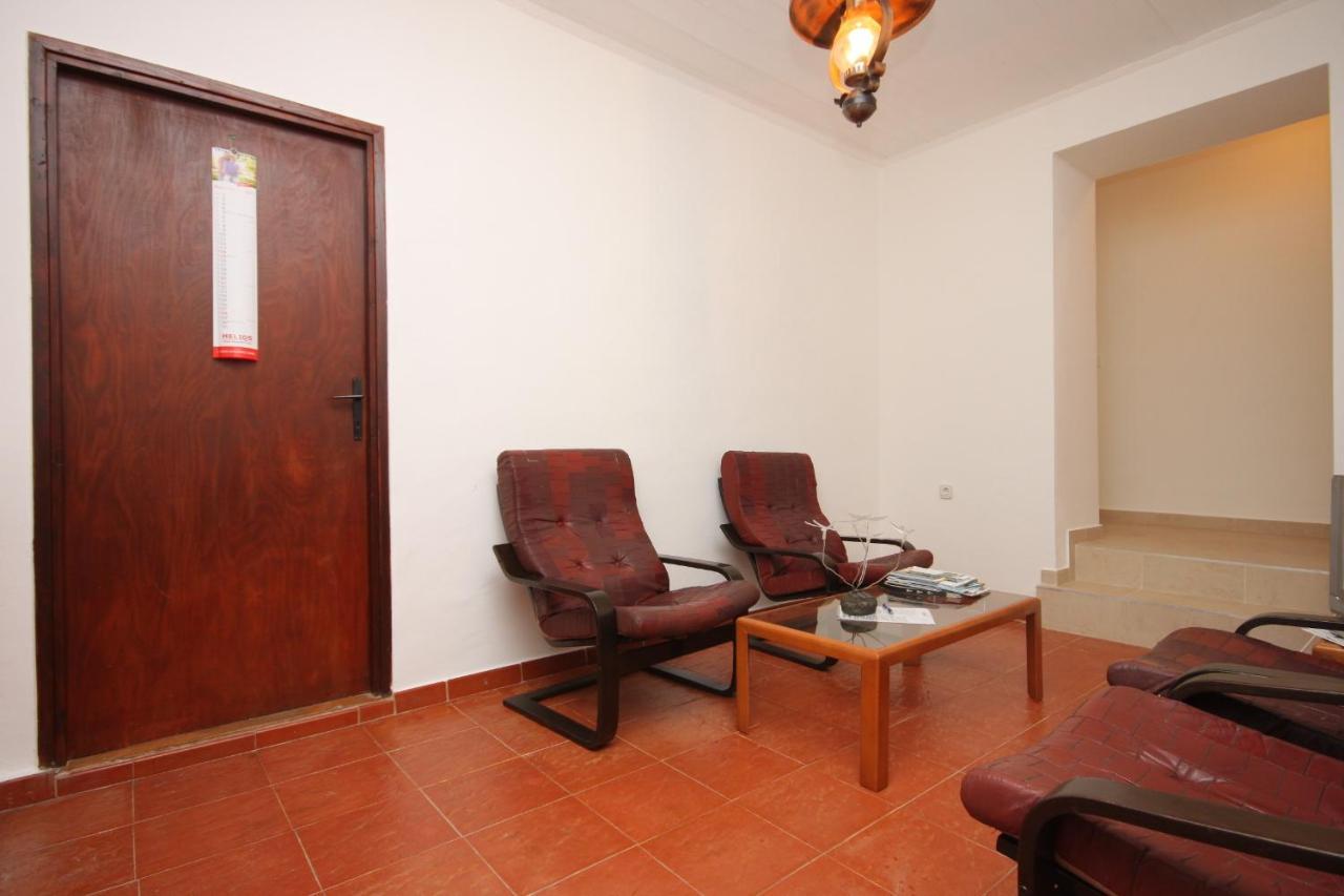 Guest house And By The Sea - 7132 Umag